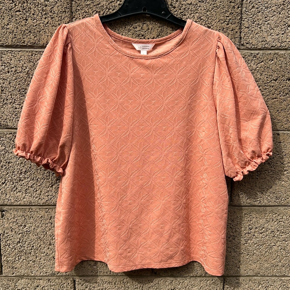 LC Lauren Conrad Peach Light Pink Floral Knit Textured Blouse Puff Sleeve Top L